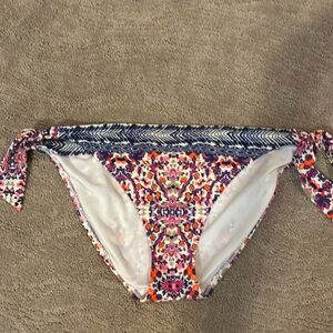 Athleta bikini bottoms.  EUC